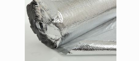 Découvrez Therm'X ADH+, la barrière radiante de sous-toiture avec bandes adhésives intégrées